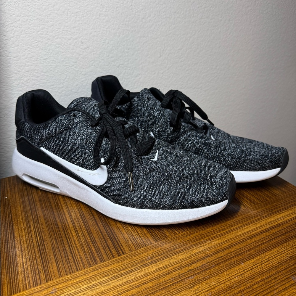 Nike Black and White Athletic Shoes